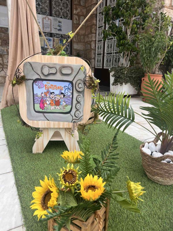 Θέμα Flintstones Ι.Ν.Παμμεγίστων Ταξιαρχών Περιστερίου - Image 2